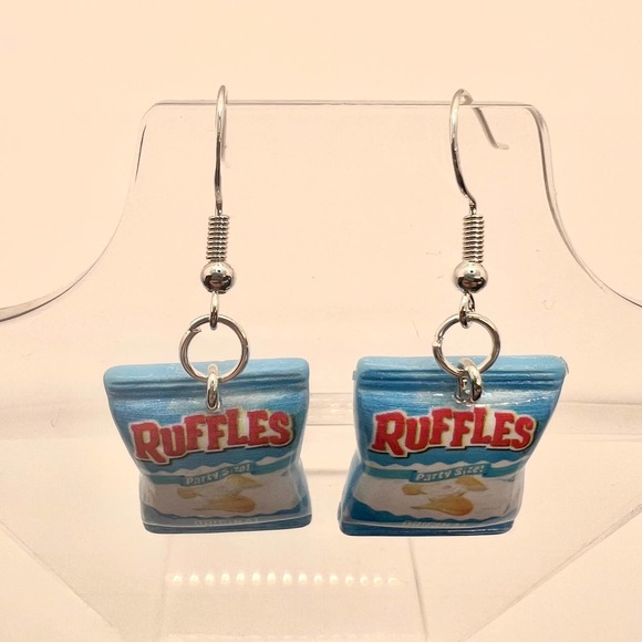 Ruffles Chips Earrings - Potato Chip Earrings - Food Earrings - Snack Earrings - Picture 2 of 10